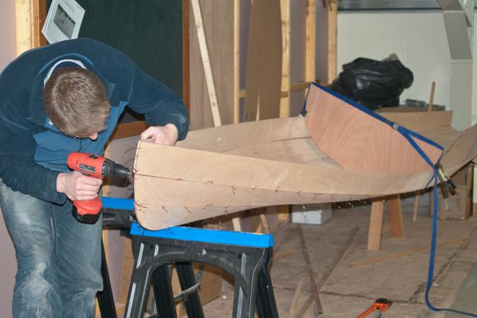 Building a wooden canoe does not need specialist equipment