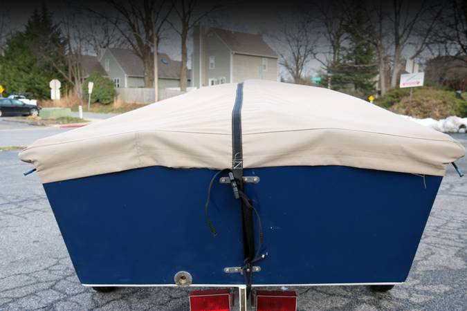 Canvas boat cover for a Jimmy Skiff II