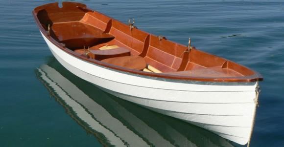 Clinker rowing boat built from a fyne boat kit