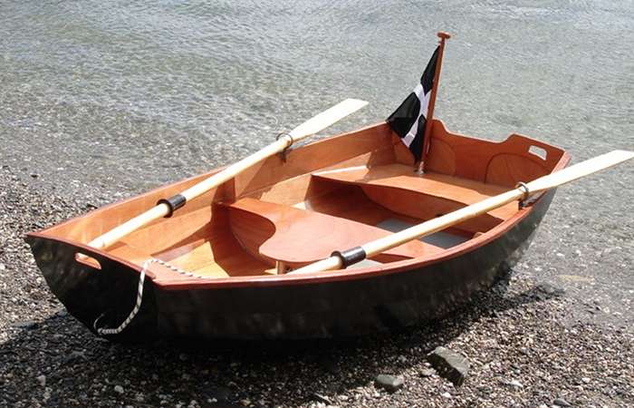 Clinker Built Boats http://www.fyneboatkits.co.uk/kits/rowing/eastport 