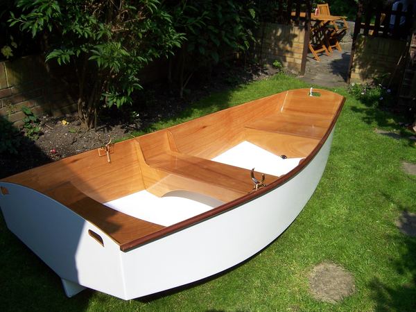 Easy to build rowing boat from Fyne Boat Kits