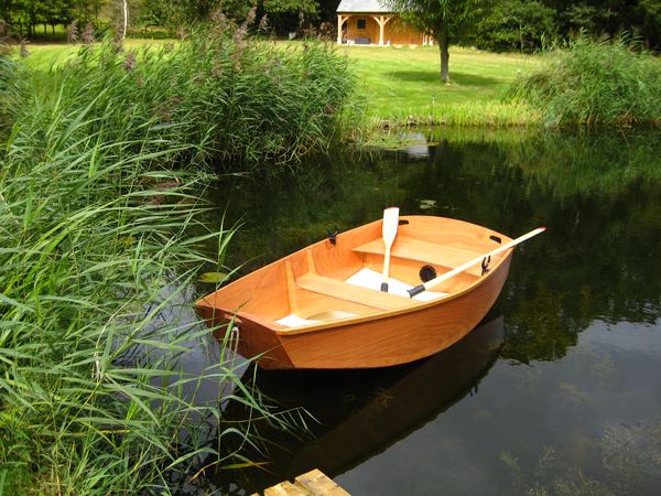 Beautiful rowing boat built from a Fyne Boat Kit