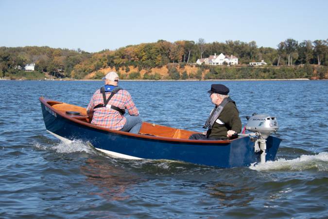 Motoring the Jimmy Skiff II wooden kit boat