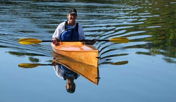 Build a canoeing kayak in a few days from a Fyne Boat Kit