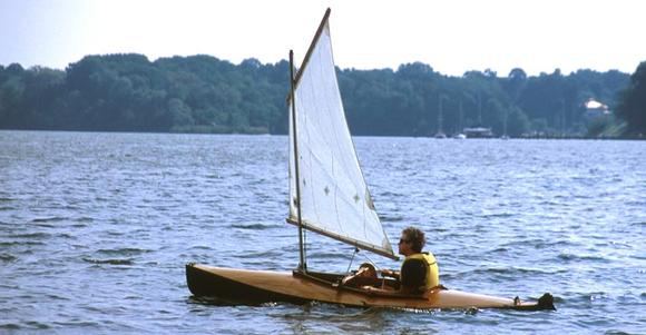 Travel much further by sailing your stable diy kayak or canoe