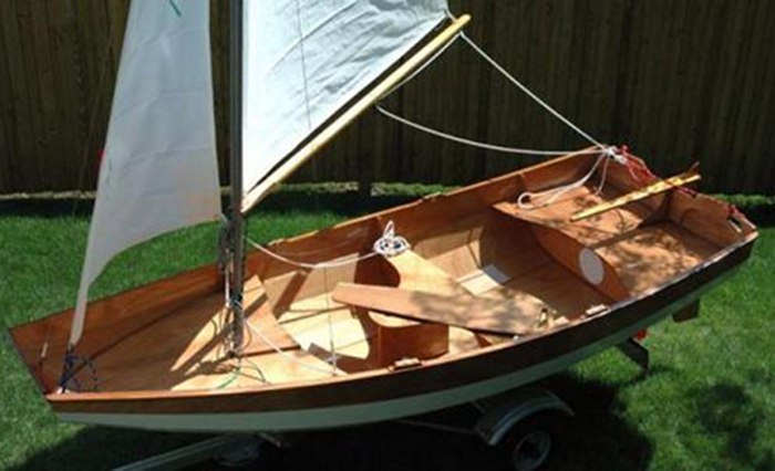 DIY sailing or rowing boat