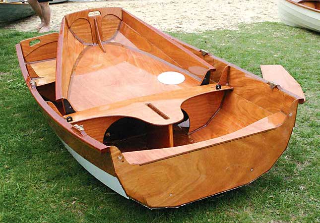 Take-apart Passagemaker sailing boat
