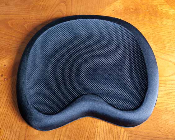Moulded foam seat pad for a canoe or kayak