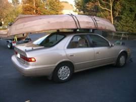 Carrying a clinker sailing boat on a roof rack