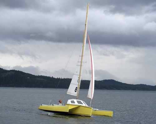 Richard Woods sailing his Strike 18 trimaran