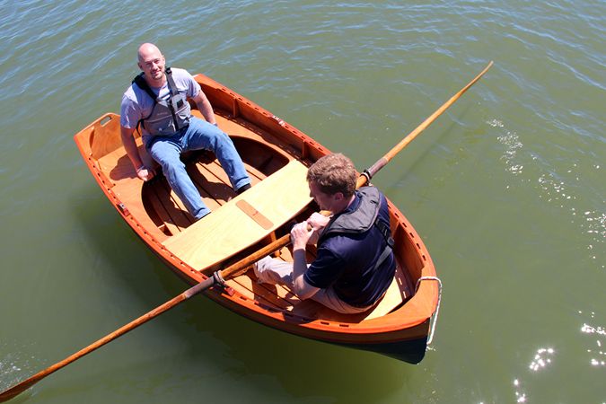 Tenderly is a DIY clinker stem dinghy for rowing, sailing or motoring