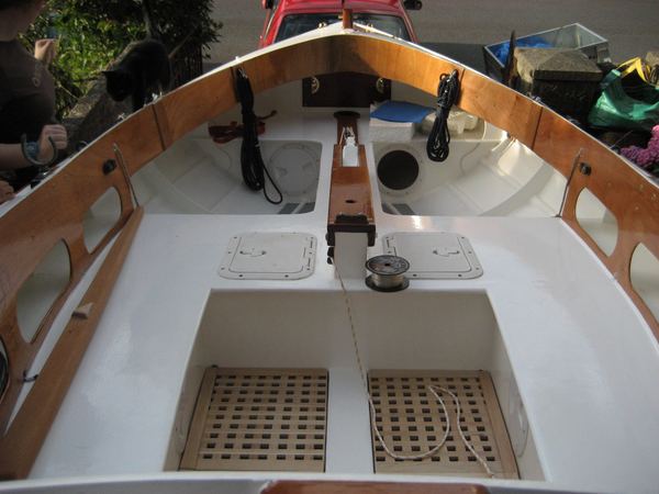 Fyne Boat kits supply a kit for the Navigator sailing dinghy