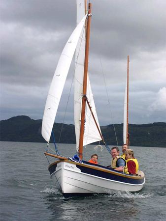 Fyne Boat Kits supply a kit for the 15 foot Navigator sailing boat