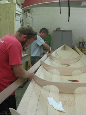 Attaching the final panel or strake on a tandem wherry kit