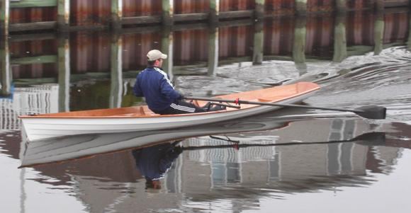 Fast to row lightweight wherry rowing boat