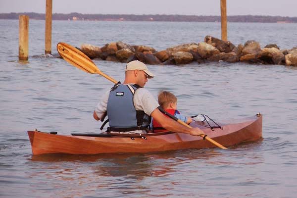 Kayak to carry a child as a passenger