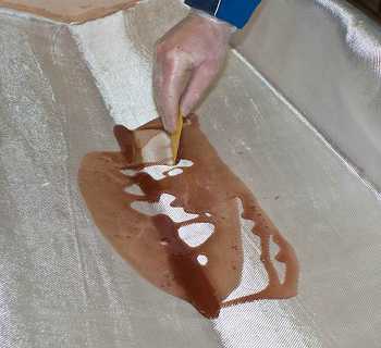 Using epoxy to apply fibreglass fabric