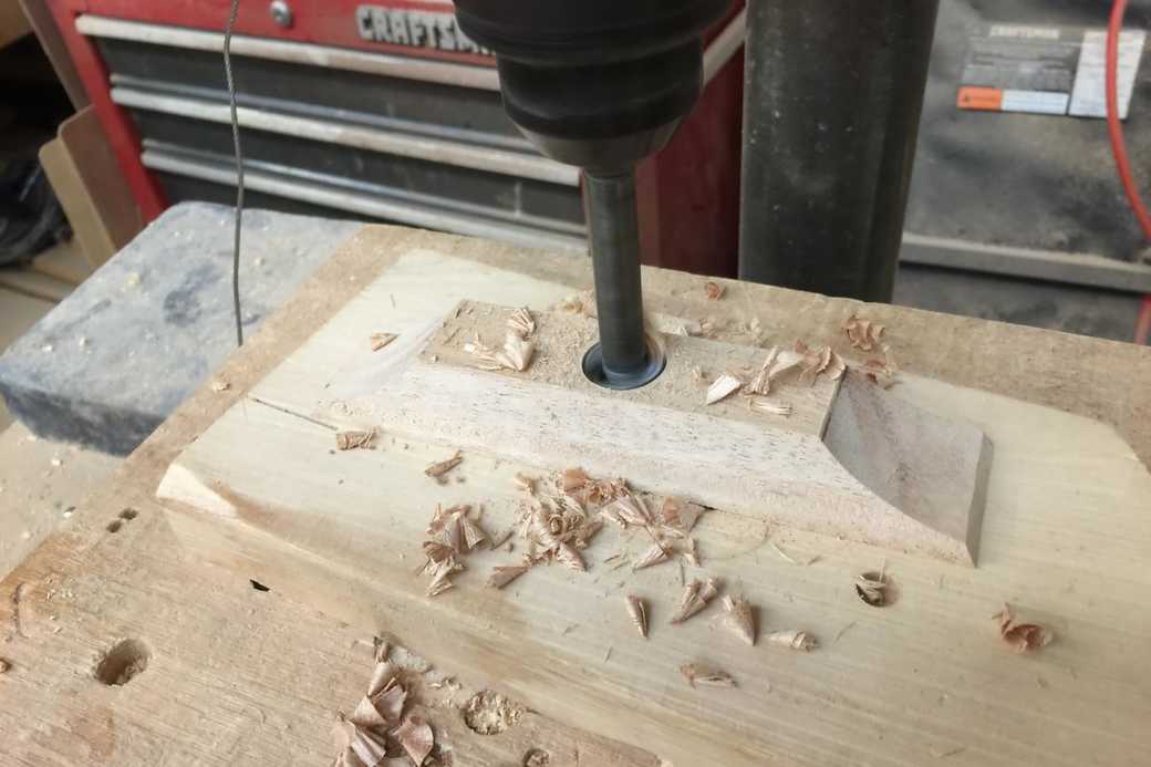 Drill holes for the rowlock sockets in the mounting blocks