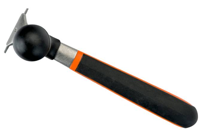 Hard-wearing carbide scraper with an ergonomic two-handed grip