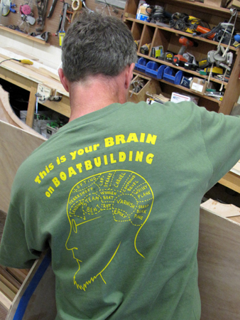 Boatbuilding brain t-shirt