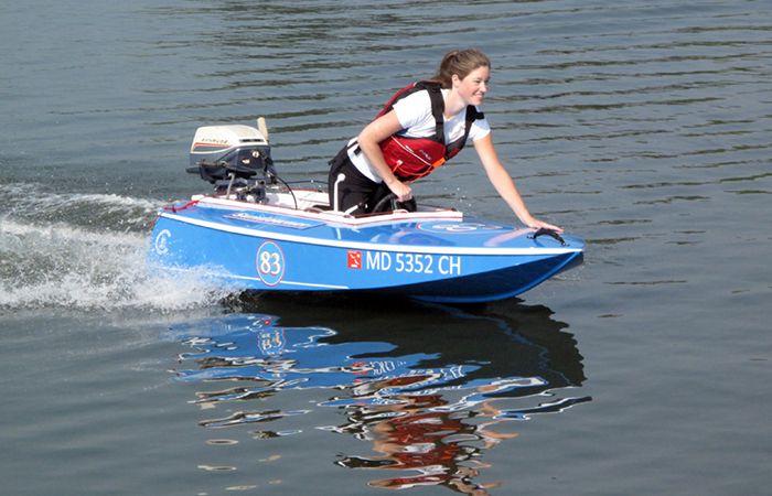 Cocktail Class Racer wooden outboard motor boat