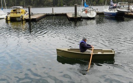 Rowing the Duo dinghy without the inflatable collars
