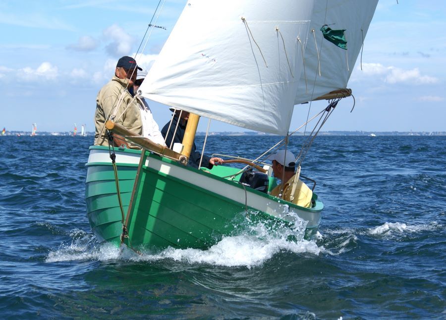 The Ebihen 16 Clinker is a traditional sailing boat built using the stitch-and-glue method
