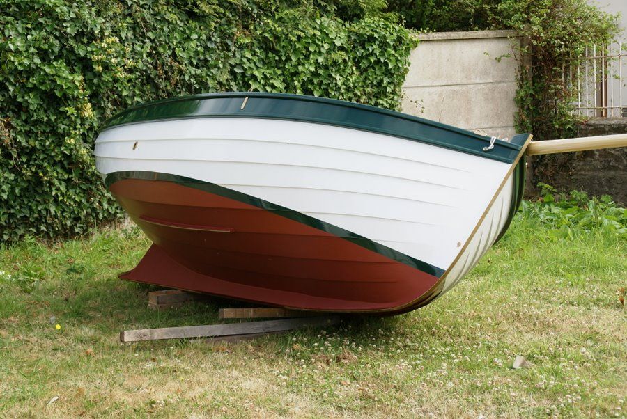 The Ebihen 16 Clinker is a traditional sailing boat built using the stitch-and-glue method