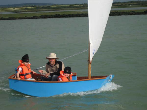 build a spritsail sail for your boat - do-it-yourself