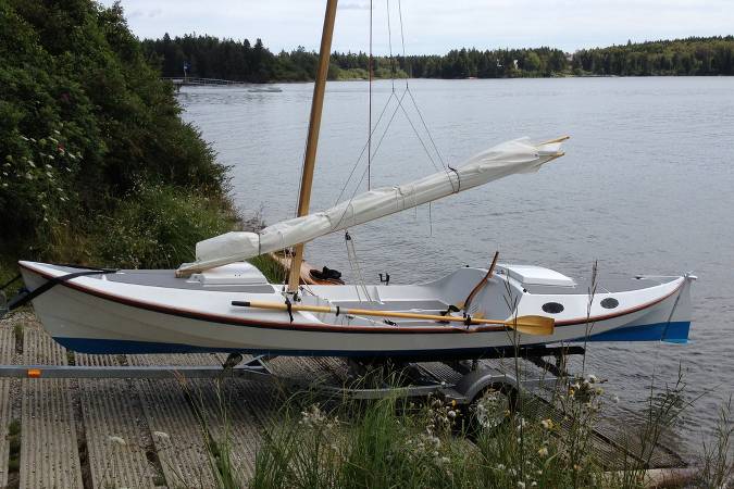  rowing boats sailing boats motor boats surf and paddle boards other