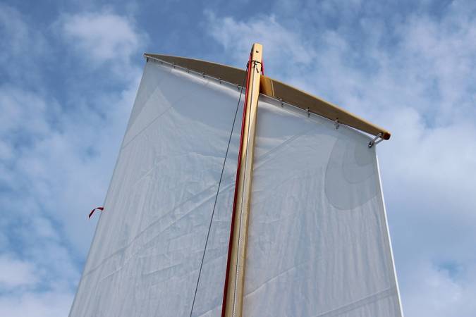 The balanced lug sail rig of the Faering Cruiser
