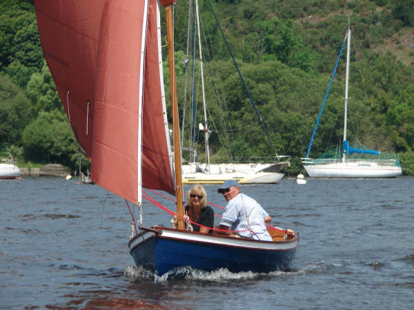 Do it yourself clinker sailing dinghy with bowsprit