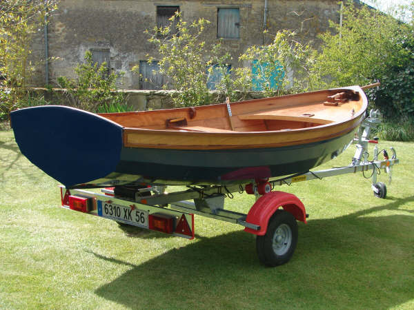 How to build a clinker sailing boat