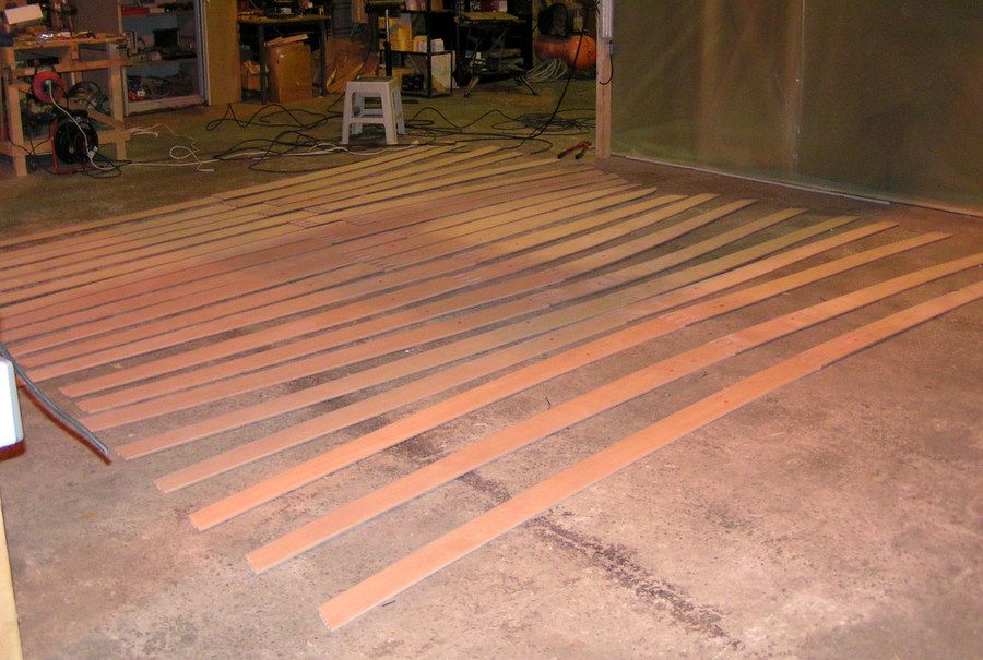 The Ilur dinghy is clinker-planked with CNC cut plywood to speed up the build process