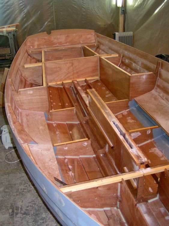The Ilur dinghy is clinker-planked with CNC cut plywood to speed up the build process