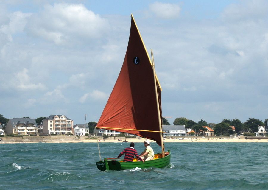 The Ilur Clinker is a seaworthy traditional sailing boat for day sailing, fishing and coastal cruising