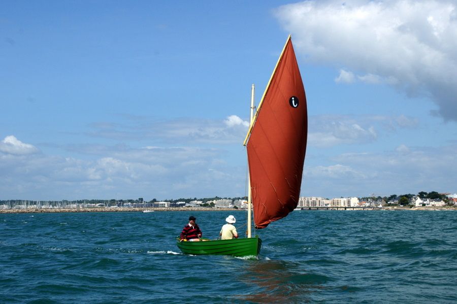 The Ilur Clinker is a seaworthy traditional sailing boat for day sailing, fishing and coastal cruising
