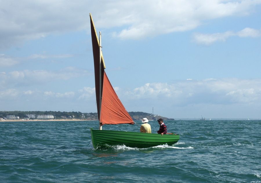 The Ilur Clinker is a seaworthy traditional sailing boat for day sailing, fishing and coastal cruising
