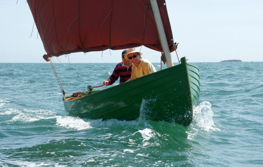 The Ilur Clinker is a seaworthy traditional sailing boat for day sailing, fishing and coastal cruising