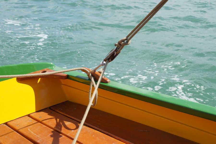 The Ilur Clinker is a seaworthy traditional sailing boat for day sailing, fishing and coastal cruising