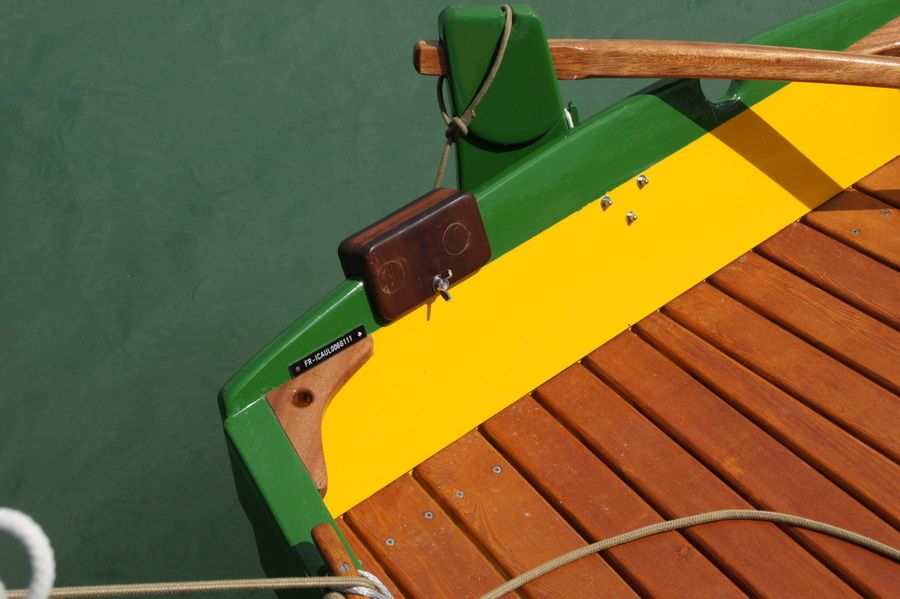 The Ilur Clinker is a seaworthy traditional sailing boat for day sailing, fishing and coastal cruising