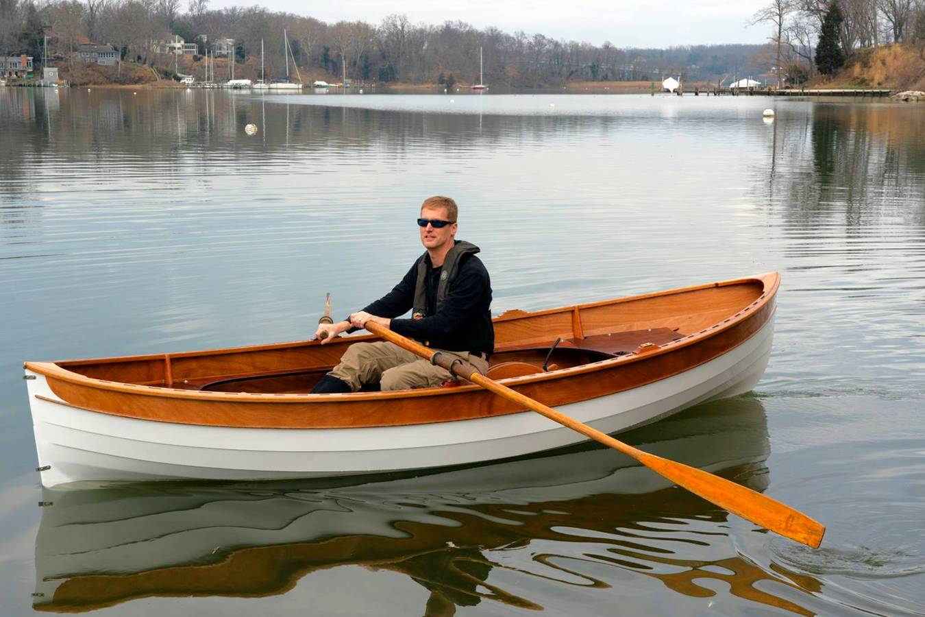 Rowing the Lighthouse Tender Peapod