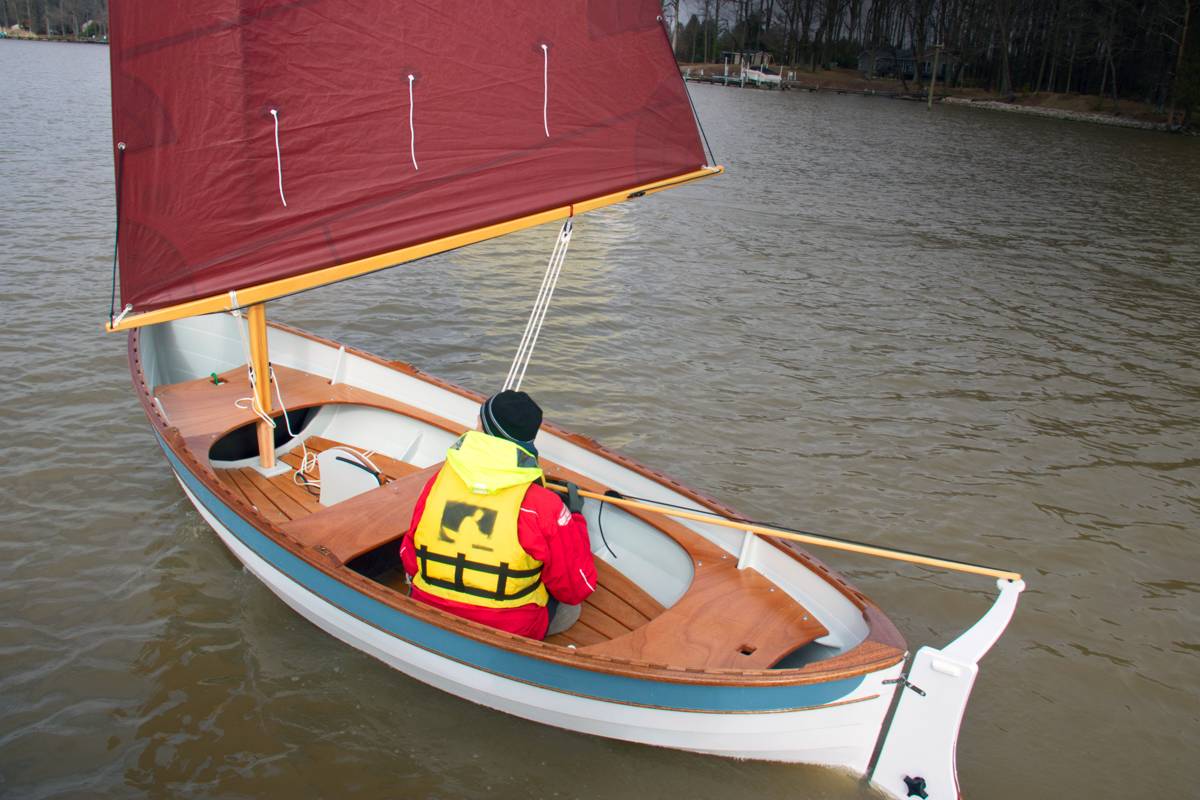 The interior of the Lighthouse Tender Peapod sailing boat with the lug rig