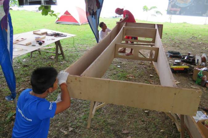 Building the Oz Goose plywood dinghy
