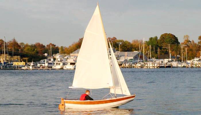 PassageMaker gunter-sloop rig sailing dinghy