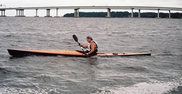 Kayak coping with rough water