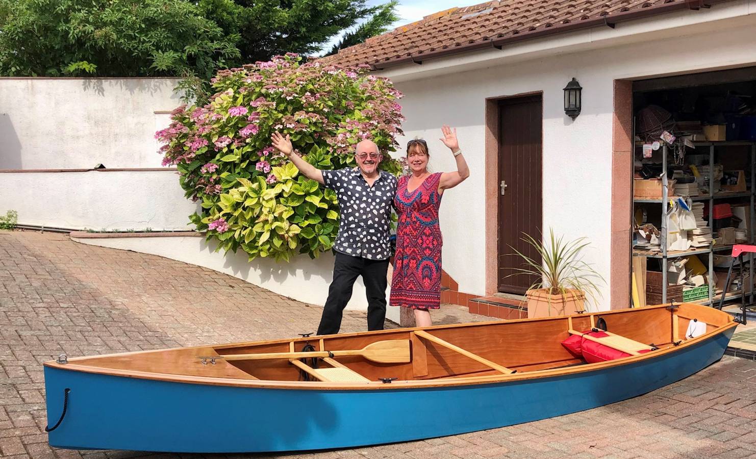 A home-built electric motor canoe - the Quick Canoe Electric