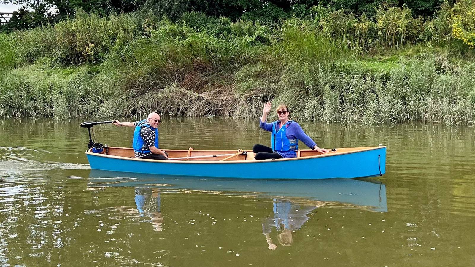 A home-built electric motor canoe - the Quick Canoe Electric