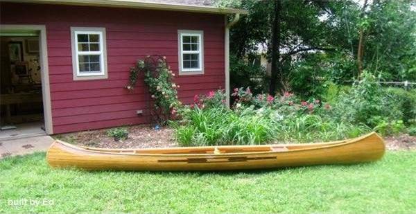 The Redbird is a light and fast day tripping canoe which performs well in most conditions