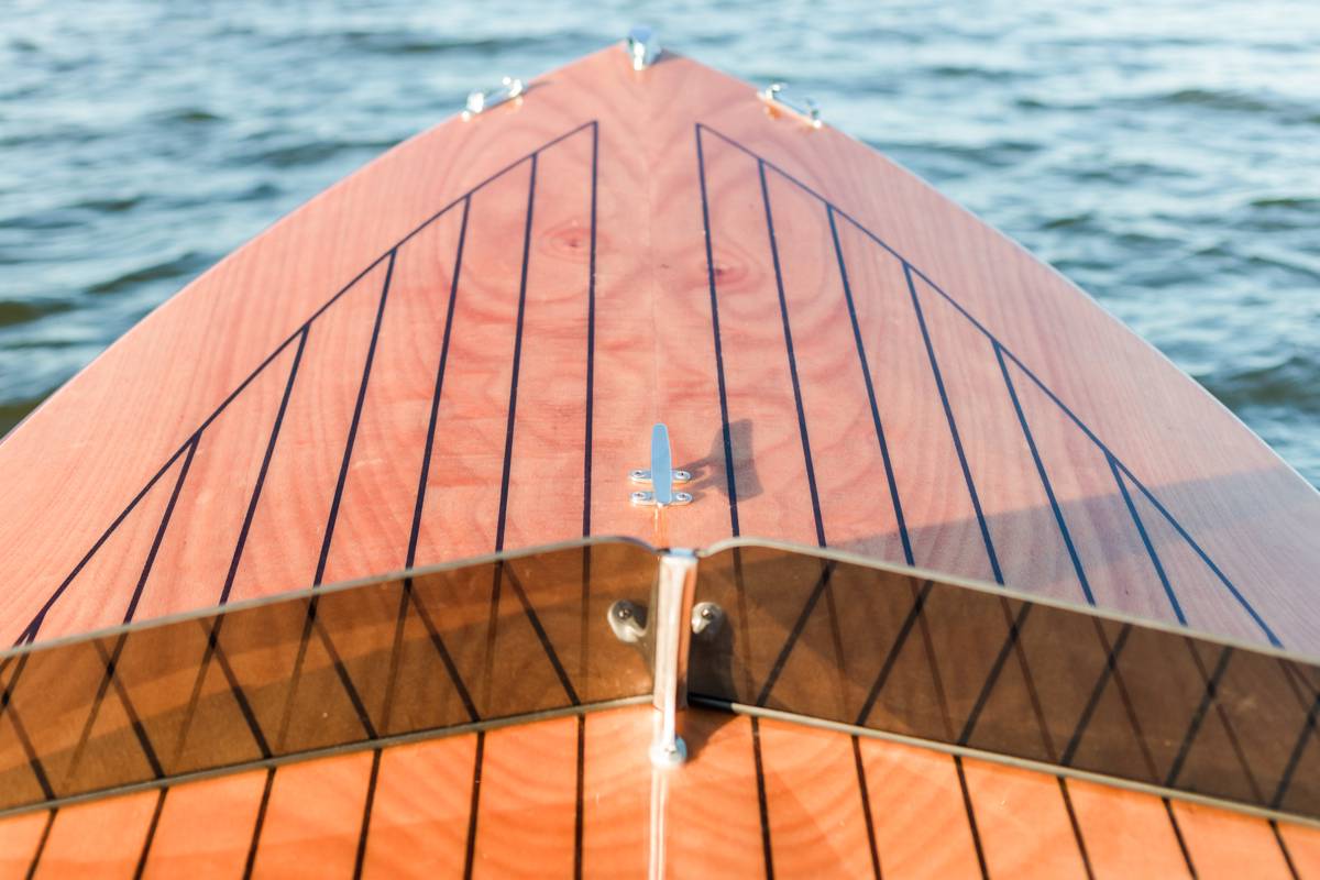 Rhode Runner - a modern kit-built wooden motorboat in the style of a classic 1950s runabout